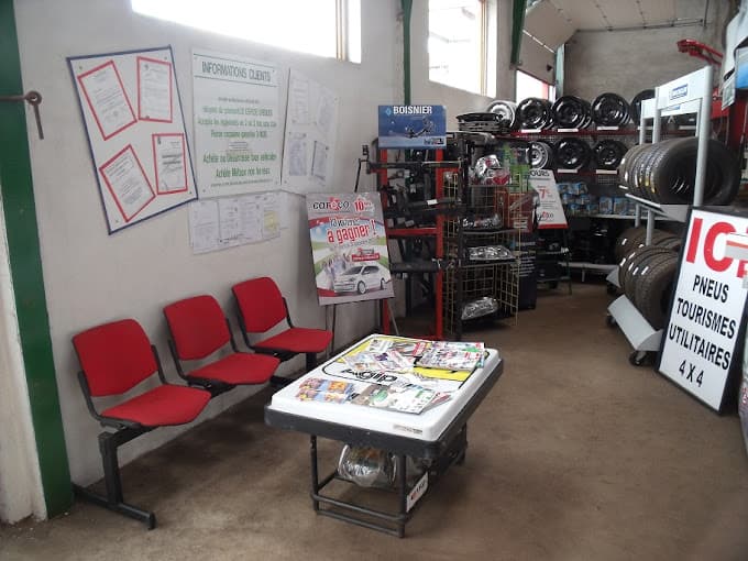 Parc de véhicules hors d'usage chez CARECO AUTO PIECES 43, centre agréé à LE BRIGNON