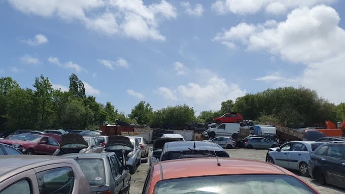 Vue extérieure du centre VHU agréé Coquen Sarl à SAINT-NAZAIRE (Loire-Atlantique)