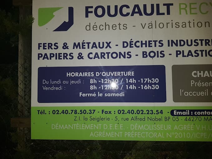 Vue extérieure du centre VHU agréé Foucault Recyclage à MACHECOUL-SAINT-MEME (Loire-Atlantique)