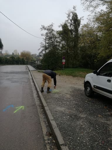 Vue extérieure du centre VHU agréé Haslouin SARL à PUISEAUX (Loiret)