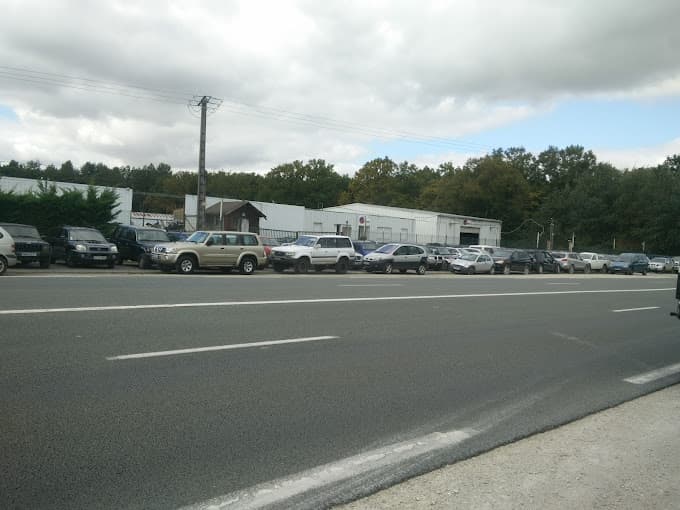 RCS 4x4 SARL à CERCOTTES — Photo 3 du centre VHU agréé Loiret