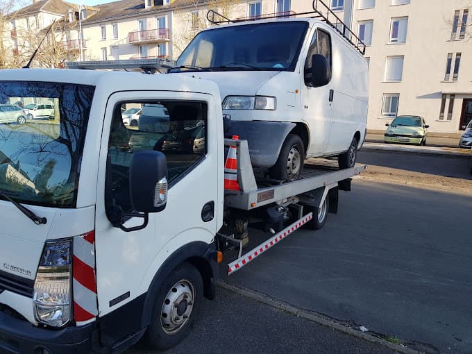 Menut Recyclage Tours (Achat métaux, démolition VHU, enlèvement ferraille) à SAINT-PIERRE-DES-CORPS — Photo 5 du centre VHU agréé Loiret