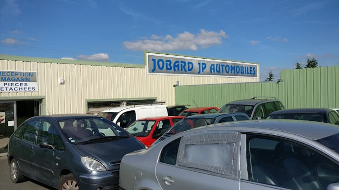 Vue extérieure du centre VHU agréé Jobard JP Automobiles à MOZE-SUR-LOUET (Maine-et-Loire)