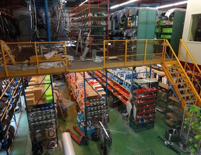 Vue extérieure du centre VHU agréé Auto Pieces à REIMS (Marne)