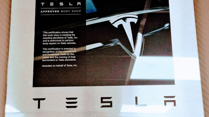 Vue extérieure du centre VHU agréé CARROSSERIE DE CHAMPAGNE à TINQUEUX (Marne)