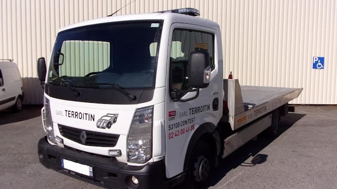 Vue extérieure du centre VHU agréé Terroitin Et Fils à CONTEST (Mayenne)