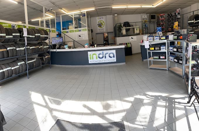 Parc de véhicules hors d'usage chez AUTO CASSE SERVICE, centre agréé à GRIPPORT