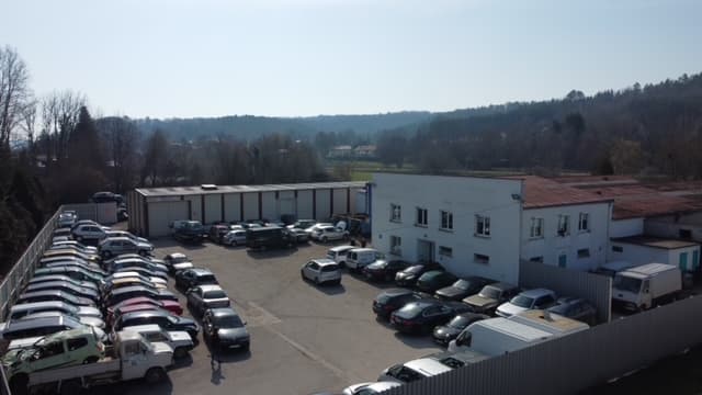 Vue extérieure du centre VHU agréé Casse Auto SALARIS à VELAINES (Meuse)