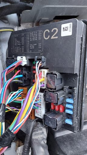 Parc de véhicules hors d'usage chez TILT AUTO 56, centre agréé à CLEGUER