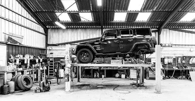 Vue extérieure du centre VHU agréé Garage Birien à CRACH (Morbihan)