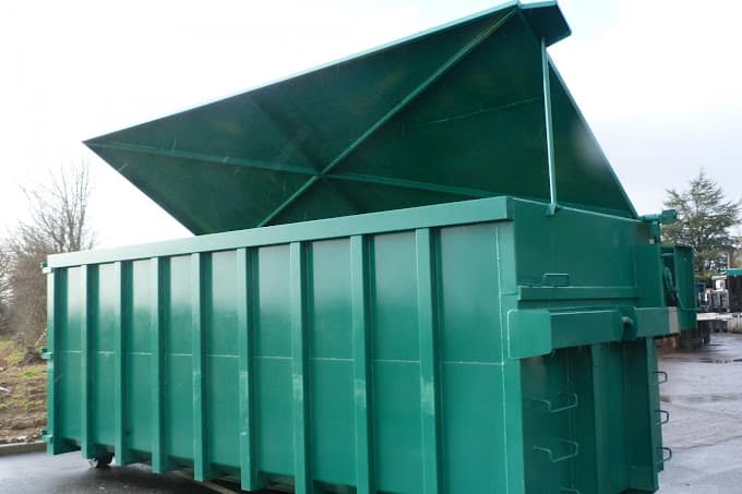 Parc de véhicules hors d'usage chez Le Cunff Lucas, centre agréé à GUENIN