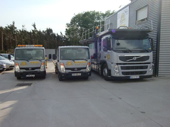 Vue extérieure du centre VHU agréé MPO Recycling à PELTRE (Moselle)