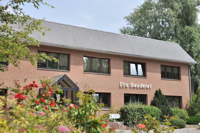 Vue extérieure du centre VHU agréé Baudelet Environnement à BLARINGHEM (Nord)