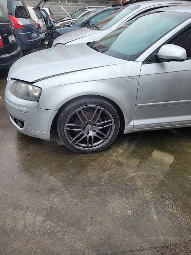 Vue extérieure du centre VHU agréé Cornelio Fréres à ROUBAIX (Nord)