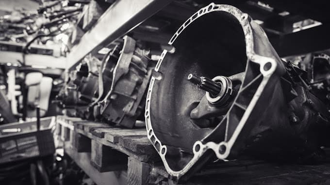 Parc de véhicules hors d'usage chez Géronimo Pièces Auto, centre agréé à HALLUIN