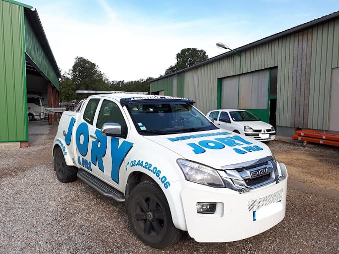 Parc de véhicules hors d'usage chez Casse Autos - Dépannage JORY & FILS, centre agréé à ESCHES