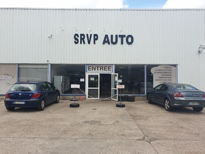 Vue extérieure du centre VHU agréé Casse fermée définitivement à CREIL (Oise)