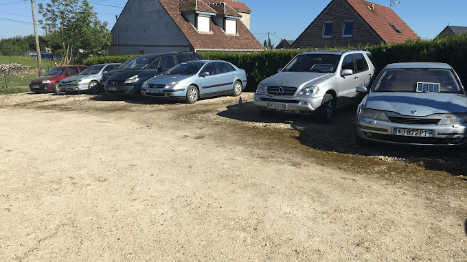 Vue extérieure du centre VHU agréé DB AUTO à DOMELIERS (Oise)