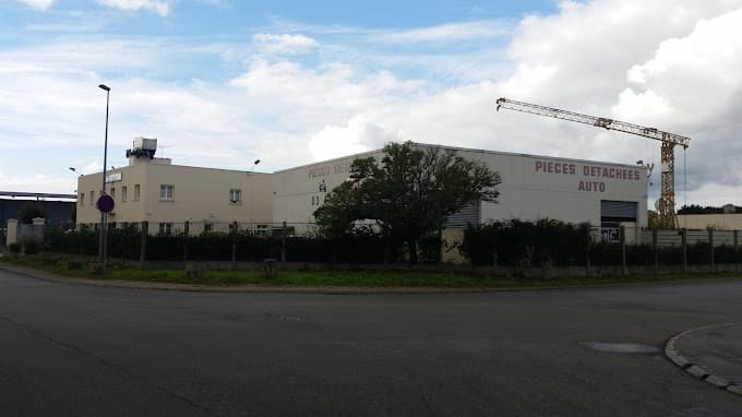 Vue extérieure du centre VHU agréé Autodico à LE PLESSIS-BELLEVILLE (Oise)