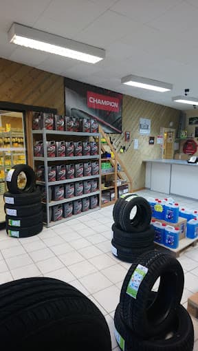 Parc de véhicules hors d'usage chez Joannin Pièces Auto 61, centre agréé à LANDIGOU