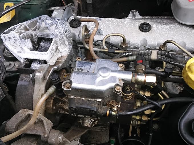 Vue extérieure du centre VHU agréé Tl Auto à SABLONS-SUR-HUISNE (Orne)