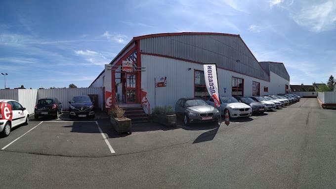 Vue extérieure du centre VHU agréé Caréco Molins à SECLIN (Pas-de-Calais)