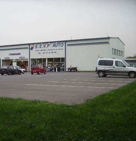 Vue extérieure du centre VHU agréé Strap Société Transformation Récupération Automobile Platinage à CAMBRAI (Pas-de-Calais)