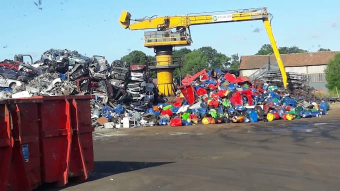 ECHALIER S.A.S. à SAINT-OURS — Photo 5 du centre VHU agréé Puy-de-Dôme