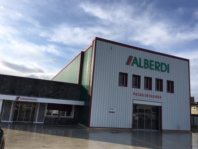 Vue extérieure du centre VHU agréé SARL ALBERDI (Casse automobile/ Centre Vhu / Desguace / Rachat métaux-ferraille) à HENDAYE (Pyrénées-Atlantiques)