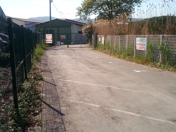 SARL ALBERDI (Casse automobile/ Centre Vhu / Desguace / Rachat métaux-ferraille) à HENDAYE — Photo 4 du centre VHU agréé Pyrénées-Atlantiques