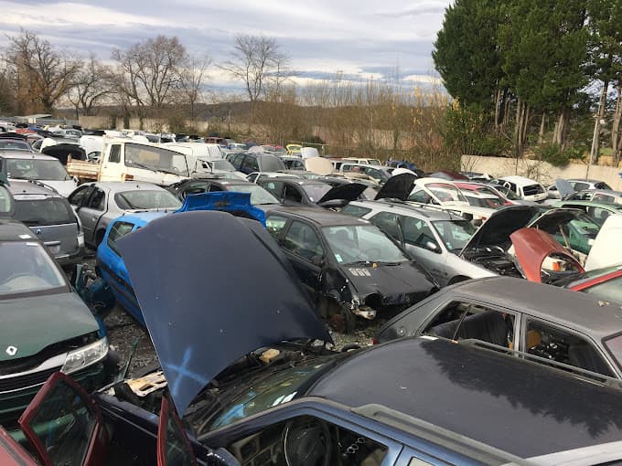 ETS Vigneau Cass'Auto 64 à ESCOUT — Photo 4 du centre VHU agréé Pyrénées-Atlantiques