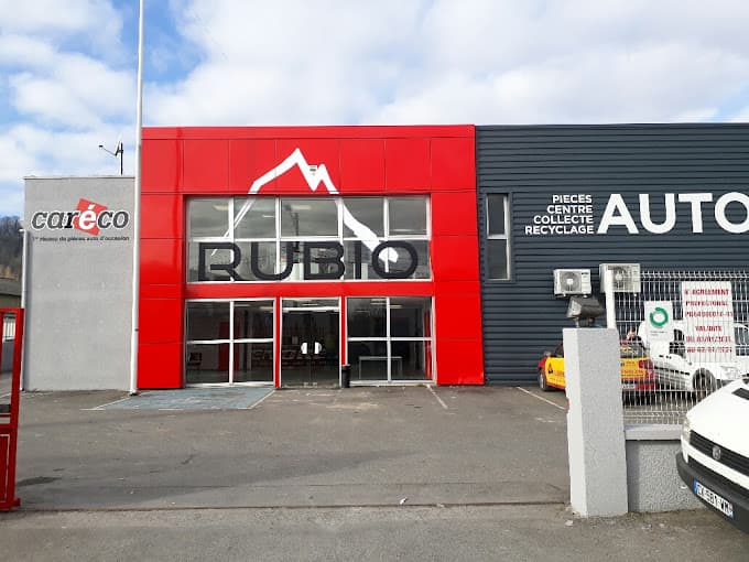 Vue extérieure du centre VHU agréé Philippe Rubio SAS à LONS (Hautes-Pyrénées)