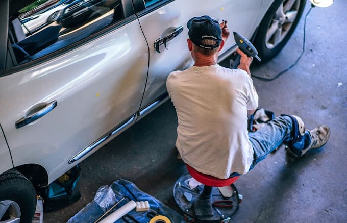 Vue extérieure du centre VHU agréé GARAGE CDA AUTO PIECES à VENISSIEUX (Rhône)