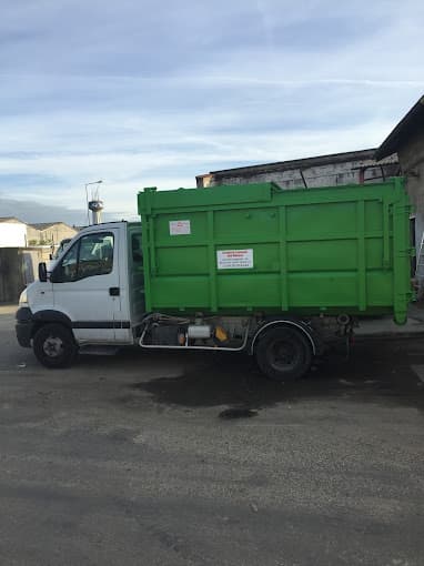 Comptoir Lyonnais des Métaux - Location de Bennes Lyon à SAINT-FONS — Photo 3 du centre VHU agréé Rhône