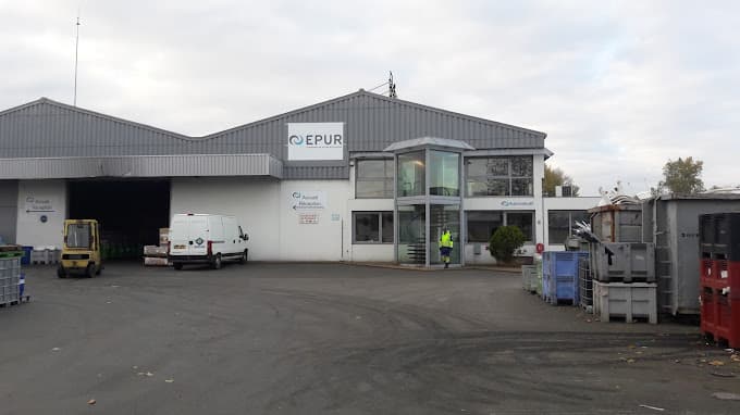 Vue extérieure du centre VHU agréé Epur Centre - Mâcon à MACON (Saône-et-Loire)