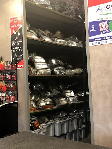 Vue extérieure du centre VHU agréé Guelle Freres à CANTELEU (Seine-Maritime)