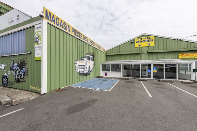 Vue extérieure du centre VHU agréé Magren EURL à CANTELEU (Seine-Maritime)