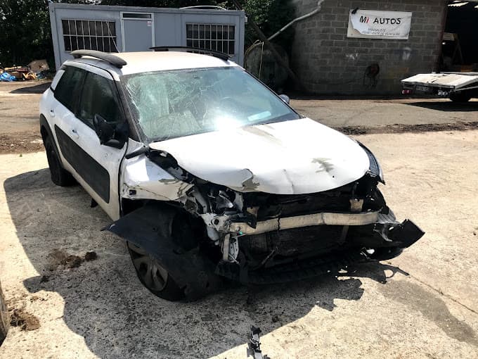 Mi AUTOS à STAINS — Photo 3 du centre VHU agréé Seine-Maritime