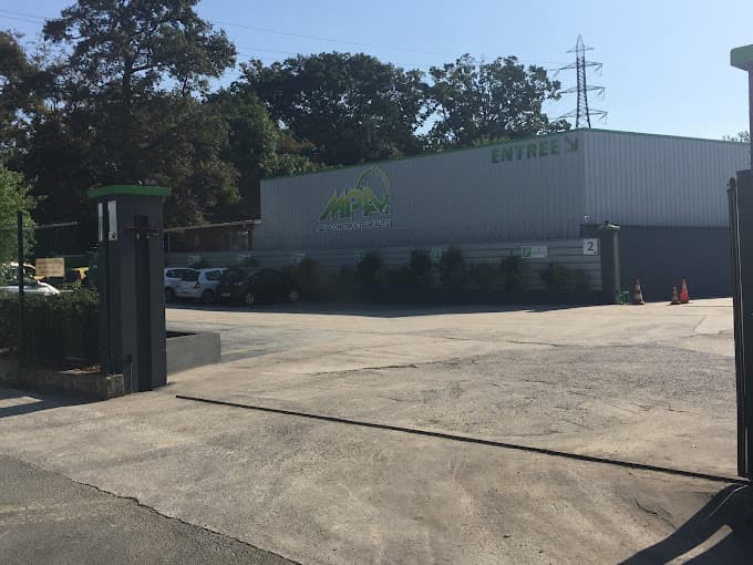 Magique Pièces Auto à VILLEVAUDE — Photo 5 du centre VHU agréé Seine-et-Marne