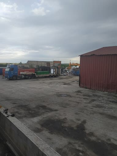 Vue extérieure du centre VHU agréé D.R.M à MARCILLY (Seine-et-Marne)