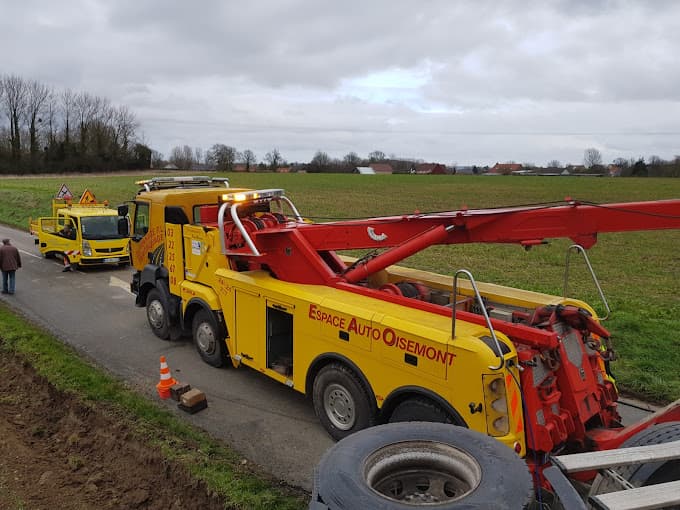 Vue extérieure du centre VHU agréé Espace Auto à OISEMONT (Somme)