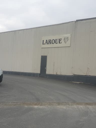 Parc de véhicules hors d'usage chez DECONS (ex GOMEZ-ANDREO), centre agréé à CASTRES