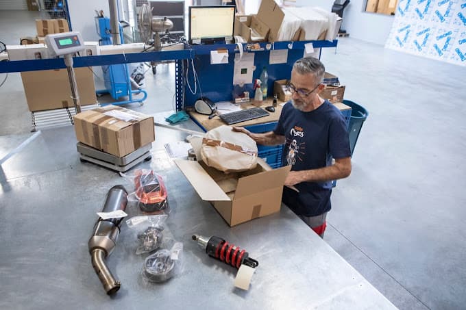 Surplus Motos à GAILLAC — Photo 5 du centre VHU agréé Tarn