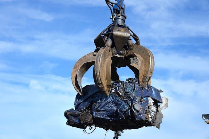 RECUPER'AUTO à SIX-FOURS-LES-PLAGES — Photo 3 du centre VHU agréé Var