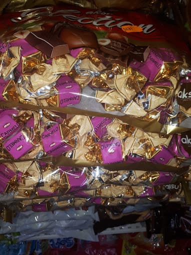 Parc de véhicules hors d'usage chez Marina Auto, centre agréé à FREJUS