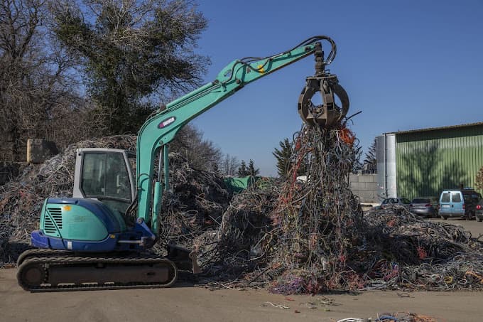 Recordier Recyclage à PERNES-LES-FONTAINES — Photo 4 du centre VHU agréé Vaucluse