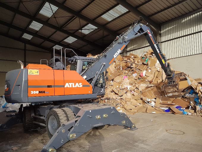 Vue extérieure du centre VHU agréé Coutand Récupération et Services à LA MEILLERAIE-TILLAY (Vendée)