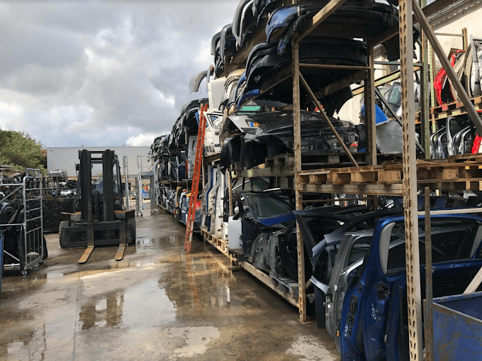 Parc de véhicules hors d'usage chez Abc Negoce - Casse auto 91, centre agréé à BOISSY-SOUS-SAINT-YON