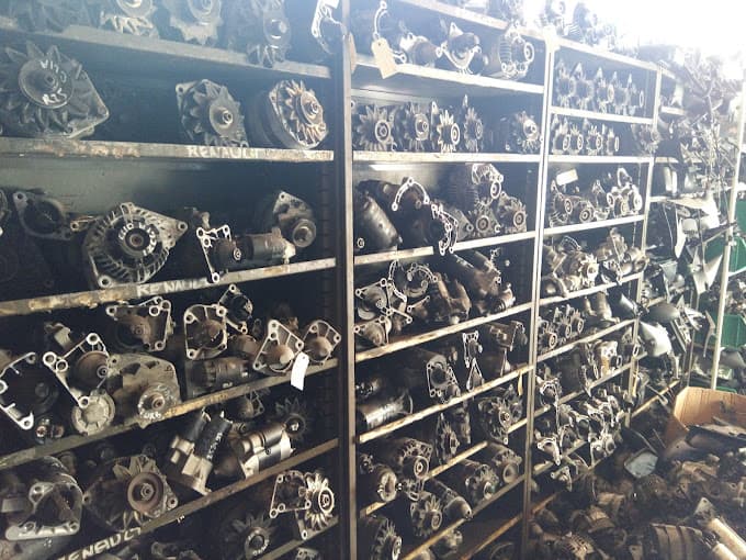 Vue extérieure du centre VHU agréé Société Occasoto à ROMAINVILLE (Seine-Saint-Denis)