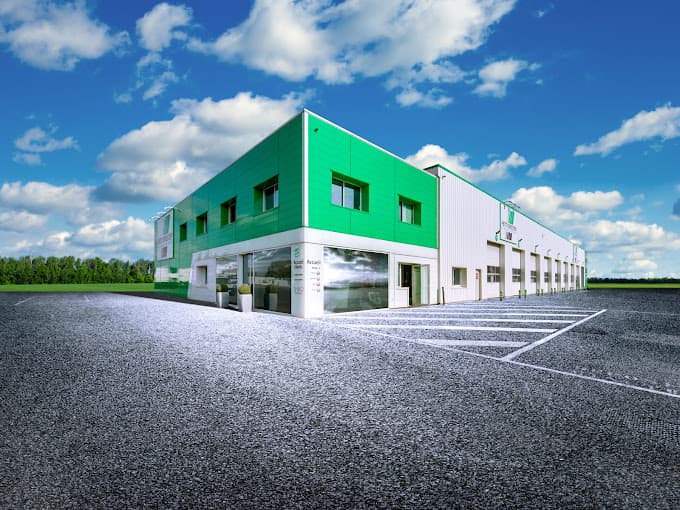 Vue extérieure du centre VHU agréé Petit Forestier - Location de véhicules frigorifiques à VILLEPINTE (Seine-Saint-Denis)